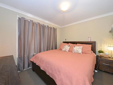 10 Altrincham Grove, Butler WA 6036