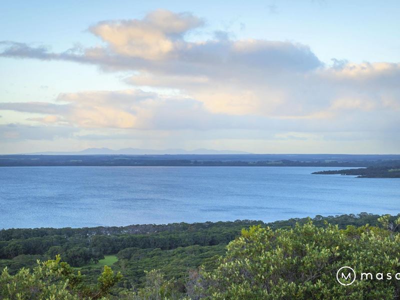 467 Rock Cliff Circle, Nullaki