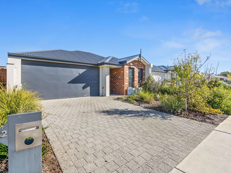 42 Laylock Avenue, Aveley