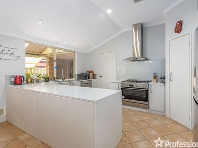 10 Le Mans Elbow, Port Kennedy WA 6172