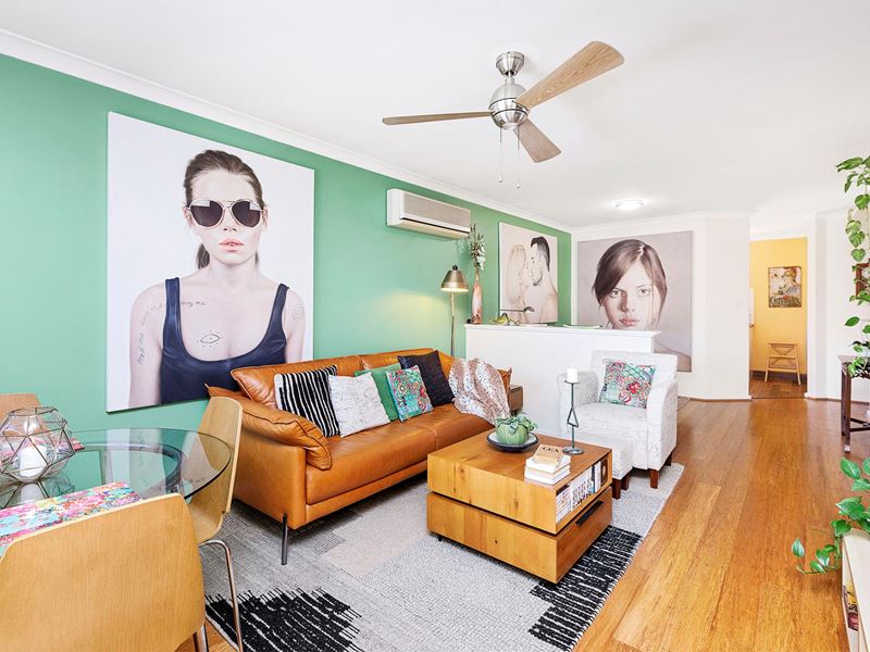 4/54 Moondine Drive, Wembley