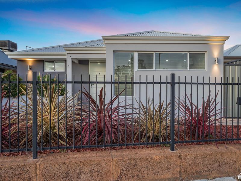 44 Newhaven Parade, Byford