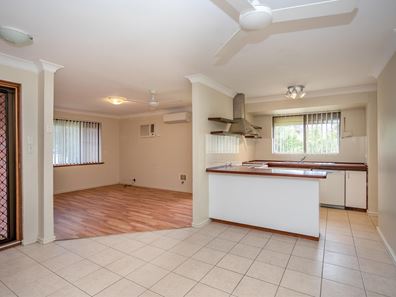 2 Castle Place, Armadale WA 6112