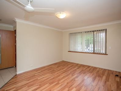 2 Castle Place, Armadale WA 6112