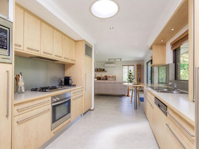 3 Nigel Court, Leeming