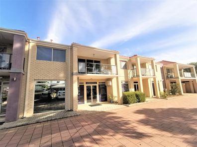 4/24 Burton St, Cannington WA 6107