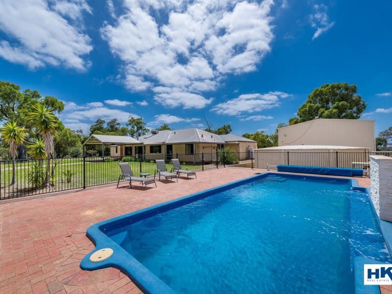 140 Rosewood Drive, Chittering