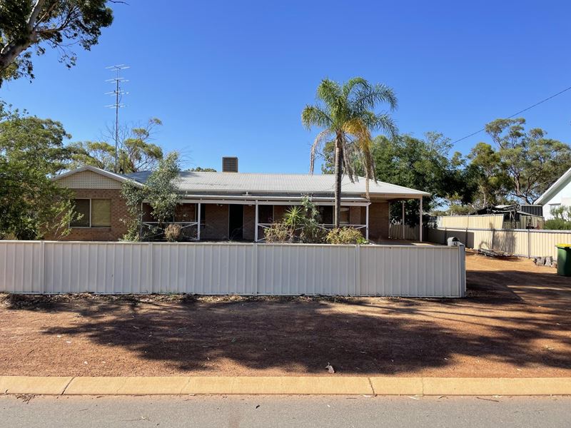 43 Clinch Street, Moora