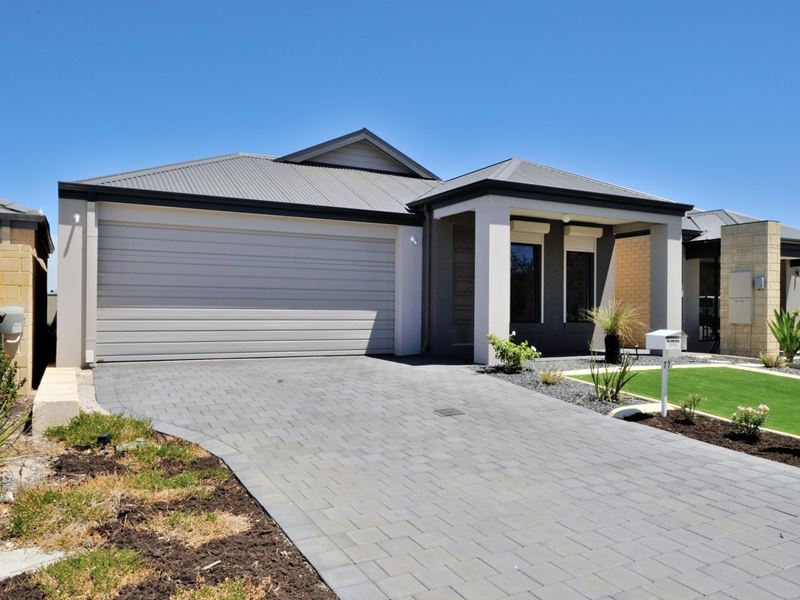 77 Redstone Trail, Ellenbrook WA 6069