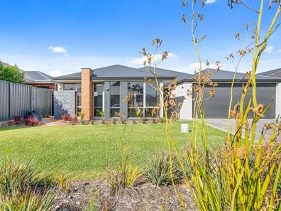 28 Westland Loop, Bullsbrook WA 6084