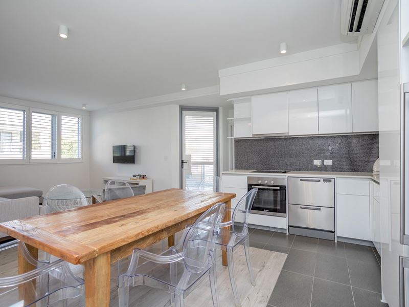 8/34 Shoalwater Street, North Coogee