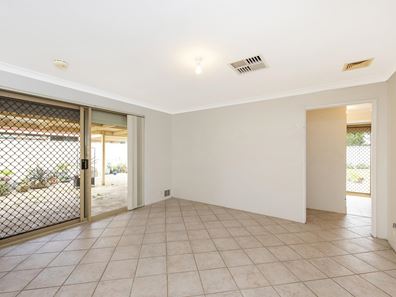 2 Ceri Close, Port Kennedy WA 6172