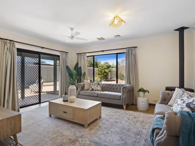 3 Warruga Way, Wanneroo WA 6065