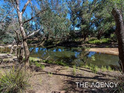 12 Wilson Street, Nannup WA 6275