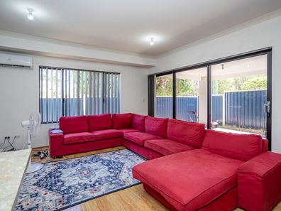 2 Crawley Road, Armadale WA 6112