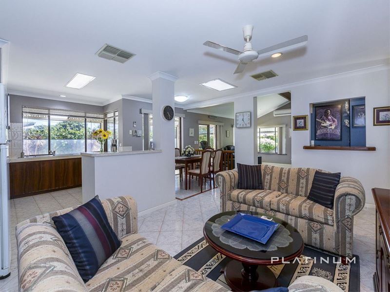 9 Mooring Crescent, Ocean Reef