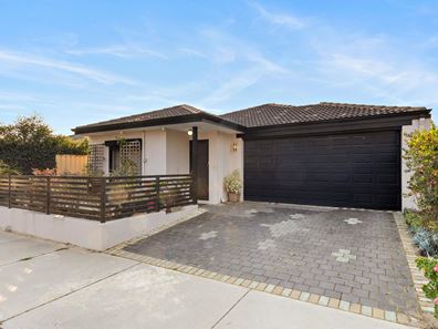 3B Brecknock Way, Girrawheen WA 6064