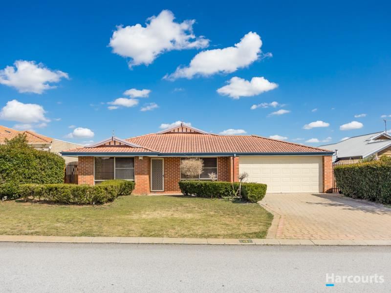 4 Ranthus Avenue, Bennett Springs WA 6063