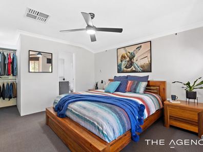 4 Jerrat Mews, Atwell WA 6164