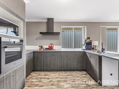 12 Halstead Turn, Wellard WA 6170