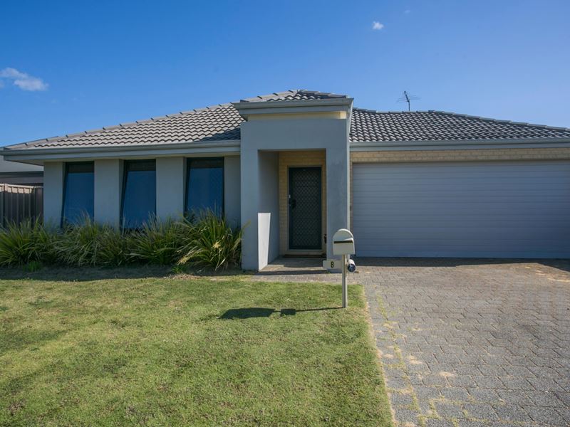 8 Wentworth Heights, Meadow Springs WA 6210