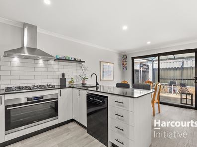 40 Berryana Loop, Girrawheen WA 6064