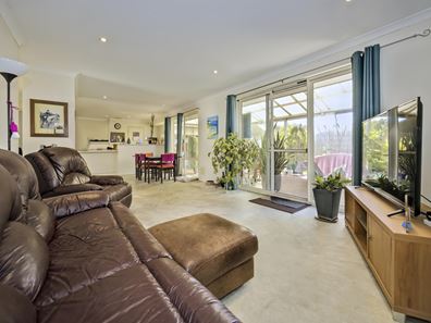 8/146 St Andrews Drive, Yanchep WA 6035