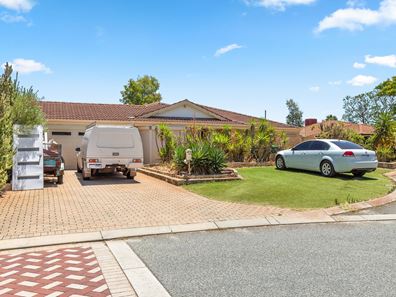 46 Woodleigh Gardens, Ballajura WA 6066