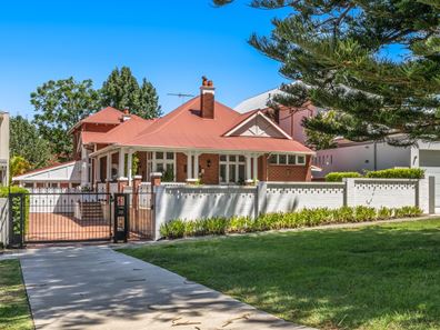 35 Pearse Street, Cottesloe WA 6011