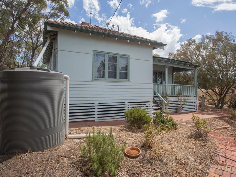 2 Thackrah Avenue, Northam WA 6401