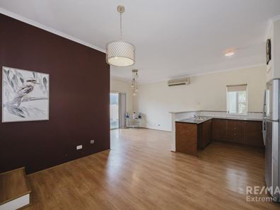6/4 Wittenoom Road, High Wycombe WA 6057
