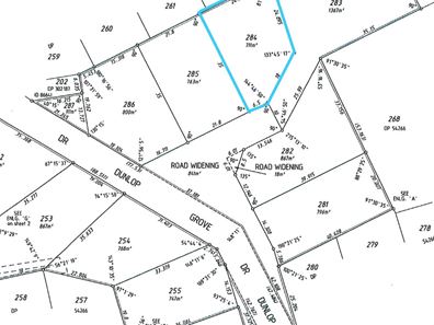 7 Dr Dunlop Grove, Northam WA 6401