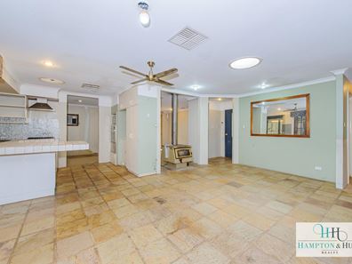 3 Radborn Street, Greenmount WA 6056