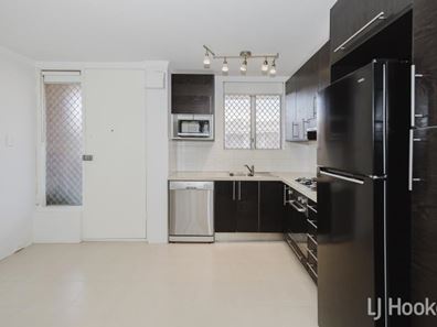 33B/49 Herdsman Parade, Wembley WA 6014