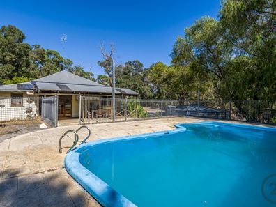 7 Altona Drive, Herron WA 6211