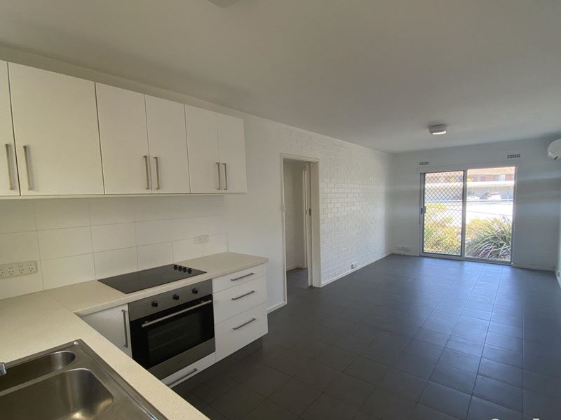 4/178 Elliott Road, Scarborough WA 6019