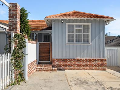 213 Huntriss Road, Doubleview WA 6018