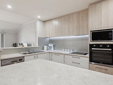 12 Blaize Close, Leeming WA 6149
