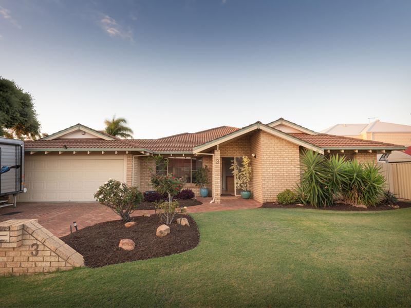 3 Dysart Court, Kingsley WA 6026
