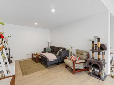 27 Jubilee Avenue, Success WA 6164