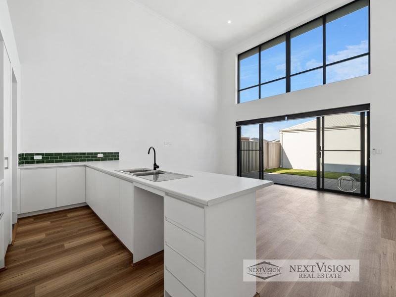 35 Whadjuk Drive, Hammond Park