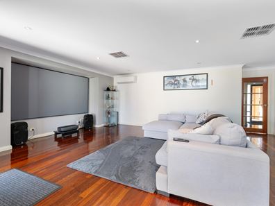 44 Longmore Parade, Broadwood WA 6430