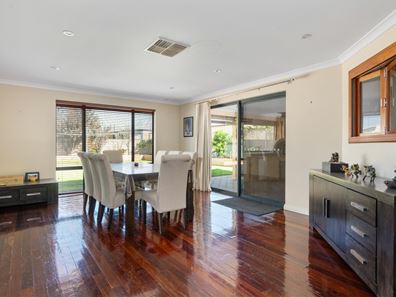 44 Longmore Parade, Broadwood WA 6430