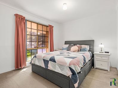 11 Balmain Road, Greenmount WA 6056