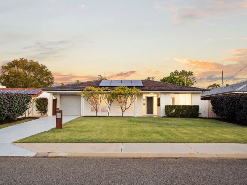 34 Waldorf Street, Carine WA 6020