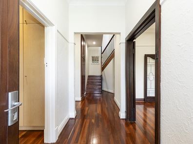 32 Bondi Street, Mount Hawthorn WA 6016