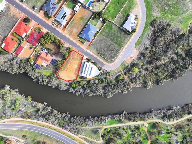 60 Charles Street, Bluff Point