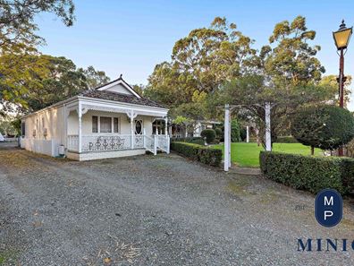 28 Binshaw Avenue, Byford WA 6122