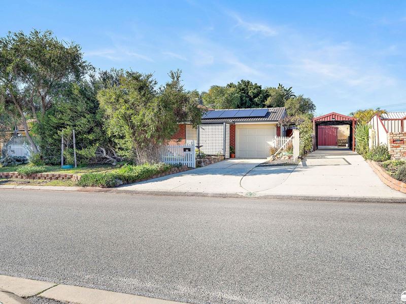 32 Baningan Avenue, Success WA 6164