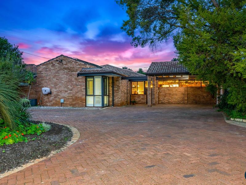 4 Sunbird Court, Willetton